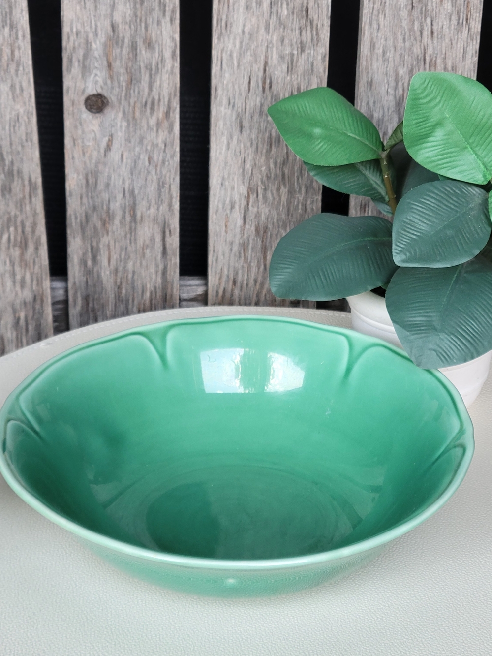 Mount Clemens Green Petal Ceramic Serving Bowl 1930's - Picture 2 of 6